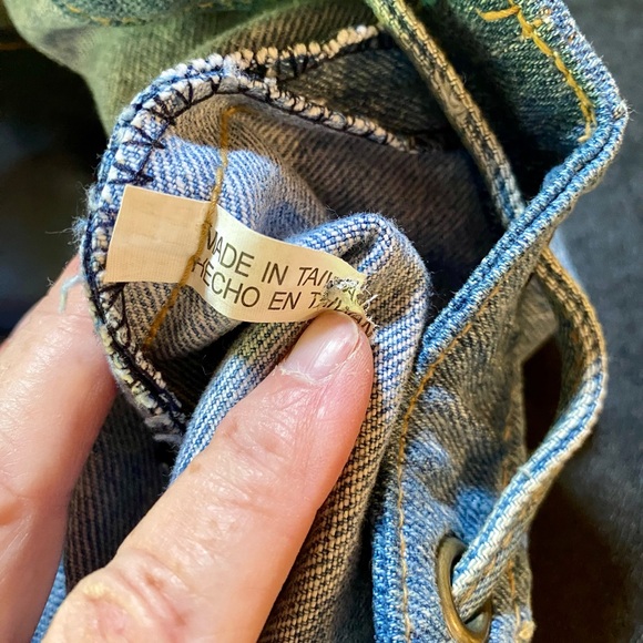 🔥Upcycled Denim Backpack🔥 - Picture 10 of 15